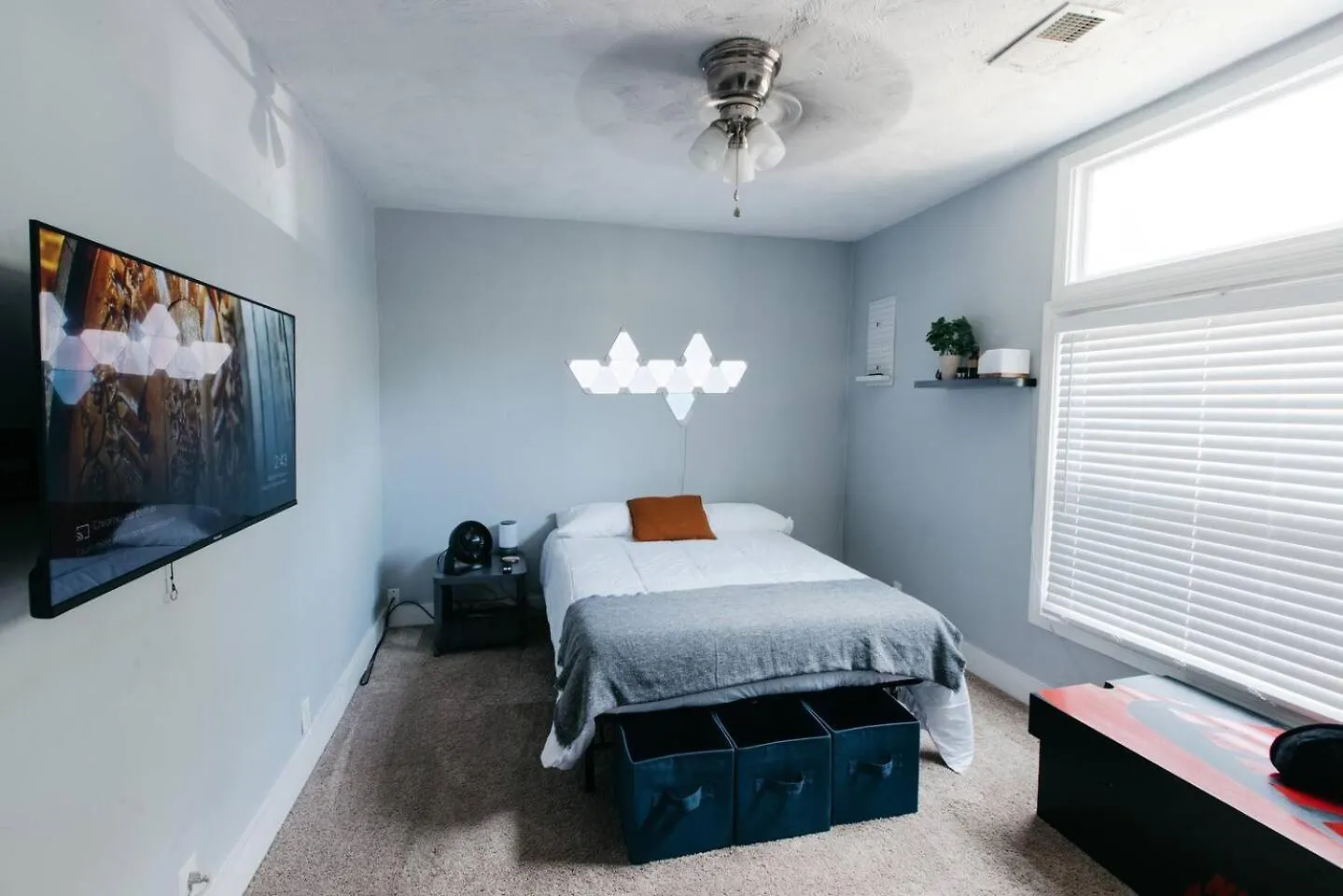 Holiday home The Little Blue Haus - Two Miles to Broadway Villa Nashville